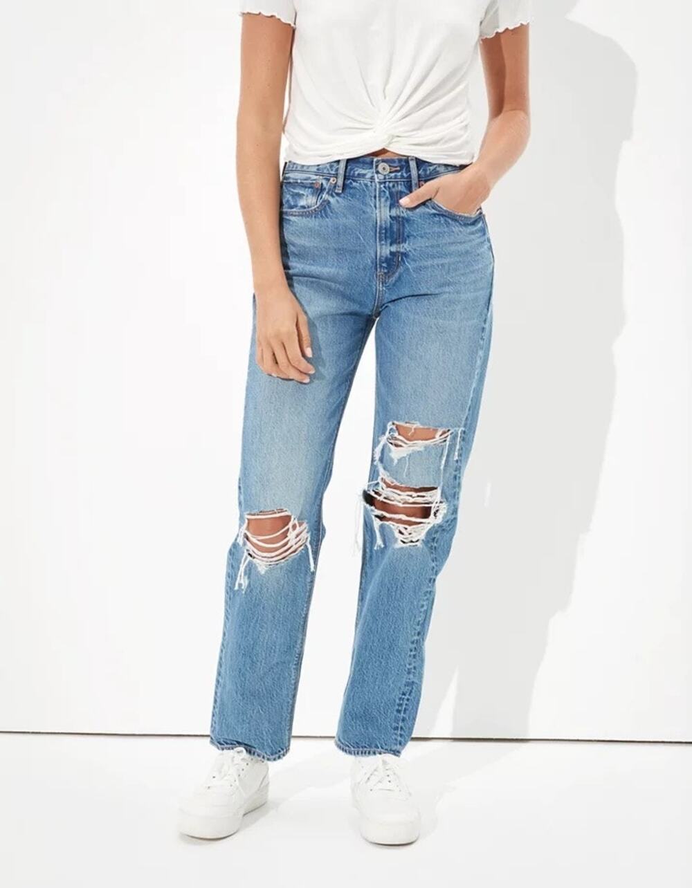 American Eagle | Ripped 90’s Highest Rise Comfort Stretch Medium Faded Wash Jean